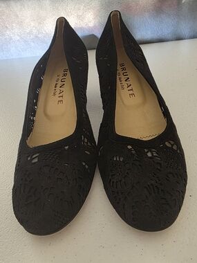 BRUNATE Italy Black Lace‎ Laser-Cut Kitten Heels – Size 40 Us 9.5